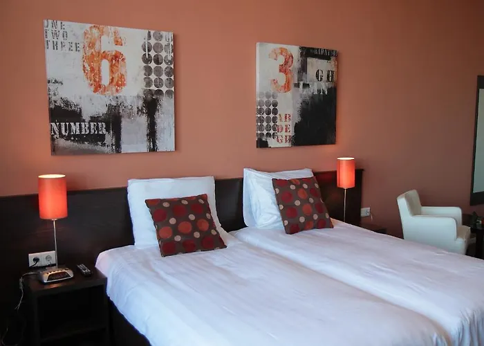 Het Turfschip Szálloda Etten-Leur